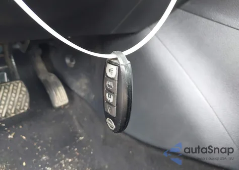 2017 Nissan Sentra Sr from USA, damaged, VIN 3N1AB7AP0HY273298